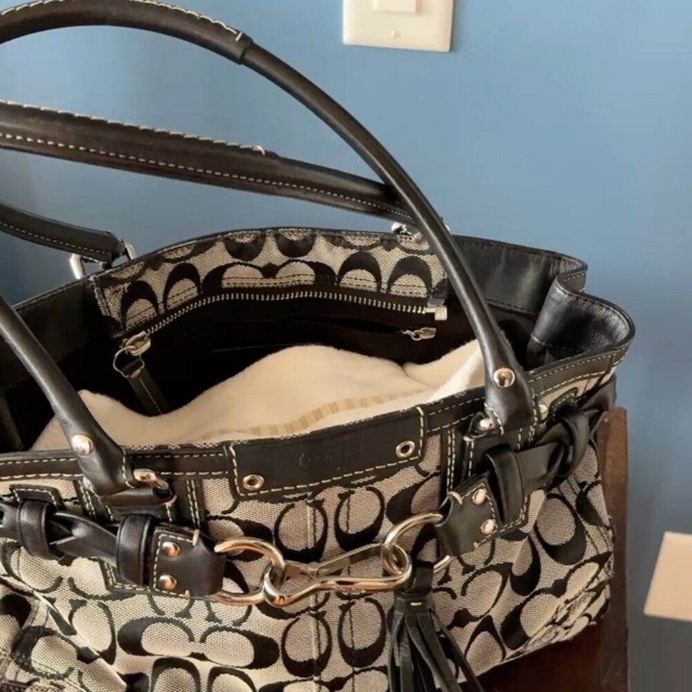 Coach Handbag - Picture 4 of 4